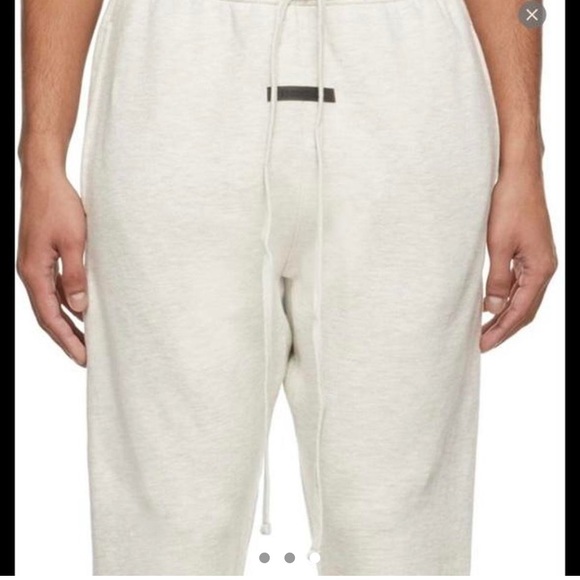 🚨 NWT 🚨 Fear of God Essentials Sweatpants - Picture 3 of 3